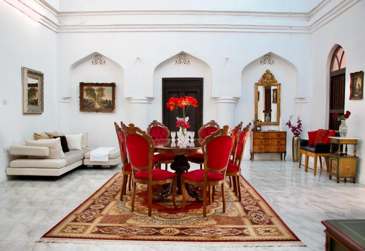 The House Of Royals Guest house *